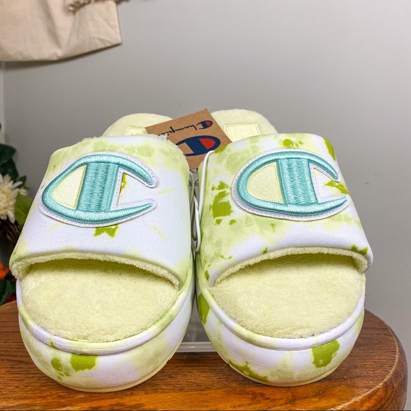 Champion NWT Plush Lemon Cloud Slipper Slides Green Tie Dye Blue Size 8 - Picture 3 of 13